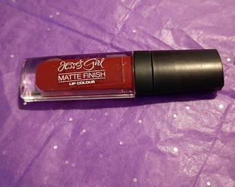 Jesse's Girl Matt Finish Lip Colour in Sultry Color
