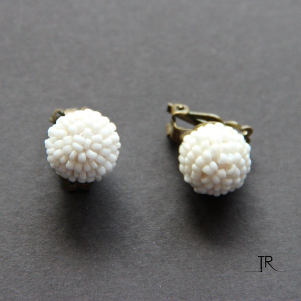 Vintage Mid Century White Seed Bead Earrings / Made in Japan / Clip On