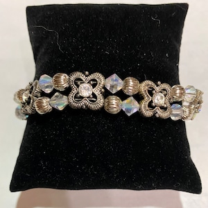 Silver Flowers Beaded Cuff
