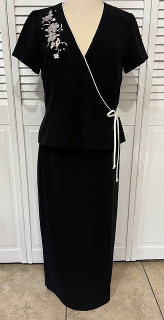 agb black dress AGB PETITE BLACK DRESS SZ 4P