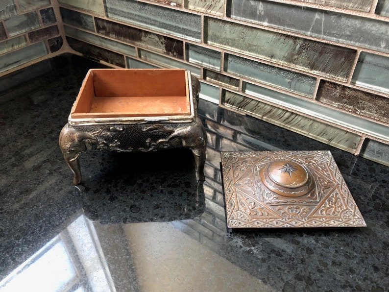 Boho Asian Indian trinket jewelry box vintage brass elephant trinket stash box Indian Asian elephant trinket Vintage brass trinket box