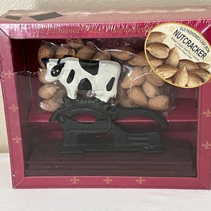 Cast Iron Cow Nutcracker, Vintage Cow Nutcracker, Vintage Cast Iron Nutcracker, Vintage Nut Cracker, Cast Iron Nut Cracker