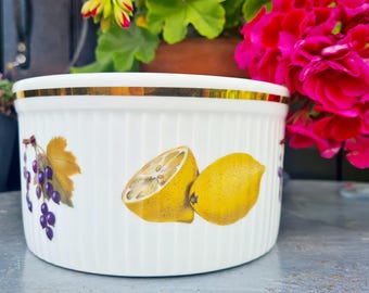 Royal Worcester Eversham Soufflé Dish – Vintage Porcelain, Gold Rim, Fruit Design, Lemons & Grapes, Oven-to-Table Bakeware