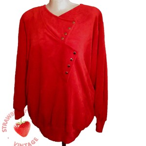 Vintage designertrui uit de jaren 80. Designertrui. Retro trui. Retro trui. Mode uit de jaren 80. Lichtgewicht punkstijl uit de jaren 80 in rood velours