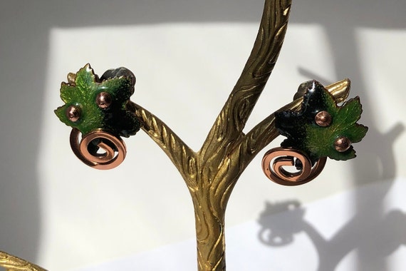 Earthy Matisse enameled copper leaf clip earrings - image 3