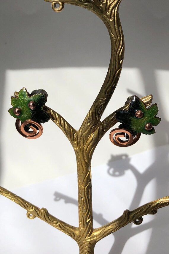 Earthy Matisse enameled copper leaf clip earrings - image 4