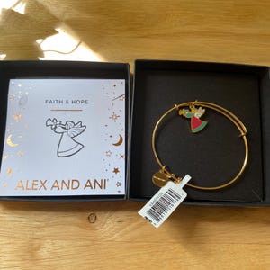 Alex and Ani Bracelet | Alex and Ani Holiday Angel Bracelet | Angel Bracelet | Charm Bracelet | Gold Bracelet | Gold Bracelet