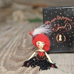 Mini burlesque doll in a box, little pocket marionette, queen of the Music Hall, variety show diva, gift for irresistibile, glamourous girls image 2