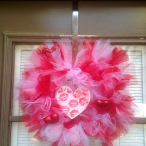 Valentine heart tulle wreath image 3