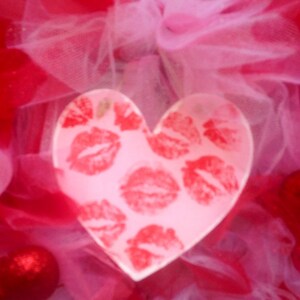 Valentine heart tulle wreath image 2