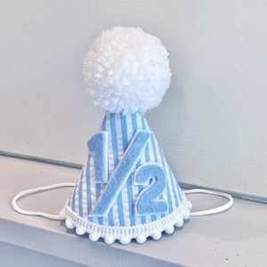 Jungen Halber Geburtstag Hut - Blauer Seersucker Partyhut - Junge 1/2 Geburtstag Partyhut