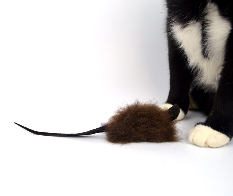 real buffalo bison fur cat toy mouse