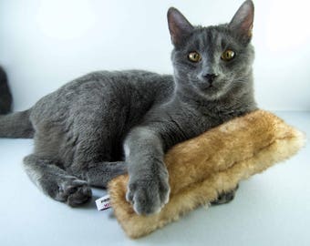 XL Real Sheepskin Catnip Kicker Toy – Bunny Kick Stick for Cats