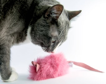 Real Rabbit Fur Cat Toy Mouse, Pink Cat Toy Mouse