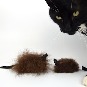 real buffalo bison fur cat toy mouse