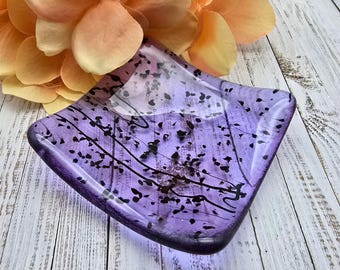 Plato de vidrio transparente color lavanda para bolsitas de té, reposacucharas de 7,6 cm, plato para anillos de compromiso, plato pequeño de vidrio para baratijas