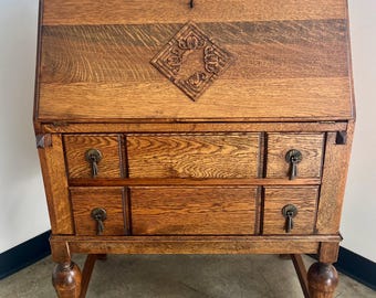 1800’s  Desk Oak Slant Top Front Antique