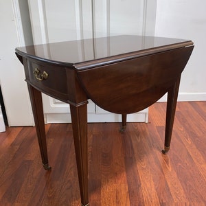 Ethan Allen Pembroke Side End Table Nightstand Vintage