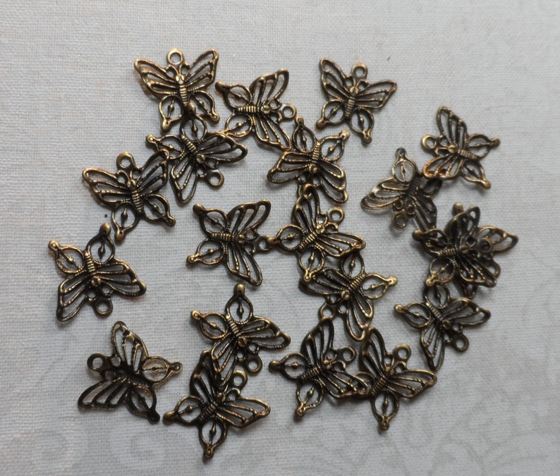 20pcs-CHM40B Vintage gold plate brass stamped butterflies,12x38th