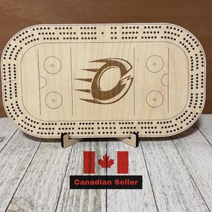 PWHL Ottawa Charge Cribbage Board, plateau de jeu personnalisé sur le thème du hockey, cadeau d'anniversaire, fête des pères, fête des mères, cadeau de mariage, pendaison de crémaillère