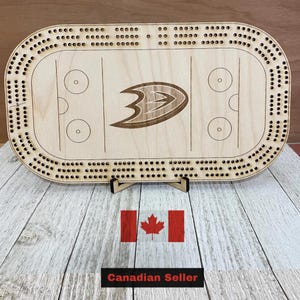 Planche de cribbage Anaheim Ducks, jeu unique, cadeau pour fan de sport, passionné de hockey, fête des pères, fête des mères, cadeau d'anniversaire, cadeau de mariage