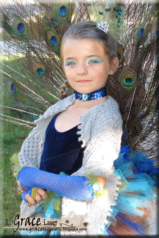 Disfraz pavo real artesanal niña 8 a 12 años de segunda mano por 35 EUR en  Noia en WALLAPOP