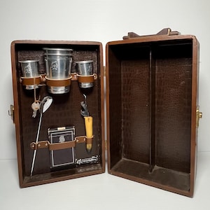 Vintage Brown Locking Travel Bar Case, The Original Trav-L-Bar by Ever-Wear, 7 pieces and hard case, locks with included key, excellent