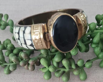 Boho brass bangle cuff, 1970s style