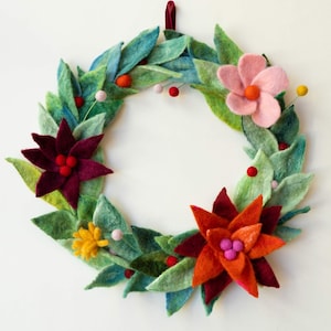 Artisan Christmas Wreath, Poinsettia Holiday Wreath, Felt Wreath with Berries, Handmade Winter Wreath, Luxury Christmas Decor, Holiday Gift