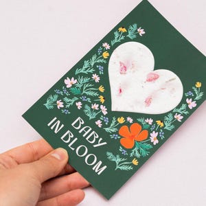 Cadeaux baby shower en papier graine, carte personnalisée bébé en fleurs, cartes à planter, cadeau floral baby shower, faire-part de grossesse