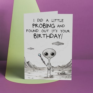 Cartão de aniversário alienígena | Presente de impressão e corte faça você mesmo em casa | Abdução extraterrestre de OVNIs Grays engraçados | Cartão de felicitações de celebração