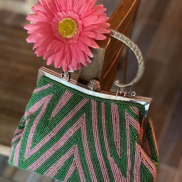 IN STOCK NOW Salmon Pink and Candy Apple Green Vintage Style Beaded Handbag with Kiss Close Handle