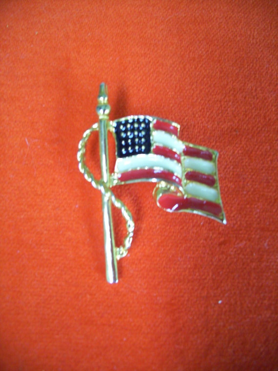 Two Vintage American Flag Pins Brooches, Rhinesto… - image 3