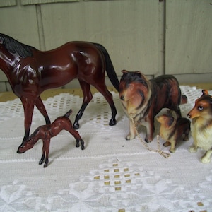 Five Vintage Hard Plastic Animals, Mare and Foal, Three Collie Dogs