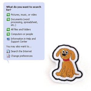 Pode incluir: Um balão de fala azul e branco com o texto "O que você quer pesquisar?" e uma lista de opções de pesquisa. Há um cão de desenho animado com uma coleira vermelha sentado em um fundo branco.