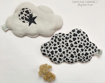 MINI Cloud dry hot water bottle in cotton gauze filled with organic golden flax seeds for a comforting and soothing gift for children and adults