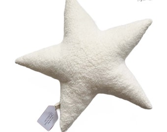 Coussin Étoile sherpa moumoute vanille pour cadeau noël ou naissance ou baptême bébé fille ou garçon