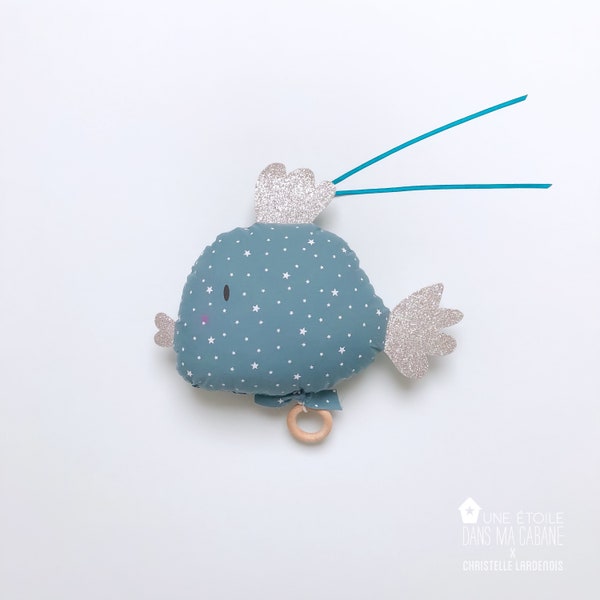 Mobile musical poisson bleu canard pour cadeau de naissance ou anniversaire bébé boite à musique personnalisé