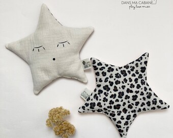 MINI Star dry hot water bottle in cotton gauze filled with organic golden flax seeds for a comforting and soothing gift for children and adults