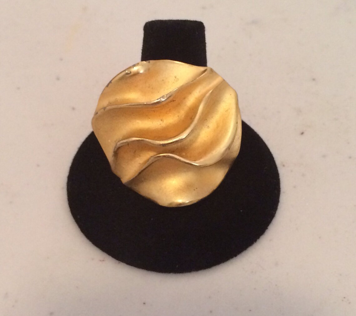 GLAM RING