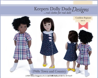 Puede incluir: Imagen de muñecas con vestidos de estilo vintage. Una muñeca lleva un vestido a cuadros azul y blanco, otras llevan vestidos florales azul marino con cuellos blancos. El texto dice "Keepers Dolly Duds Designs" y "1960s Town and Country".