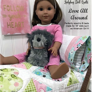 Patrón de acolchado para muñecas Love All Around de 18 pulgadas, apto para muñecas populares de 18 pulgadas - Edredones para muñecas Ladybug - PDF - Pixie Faire