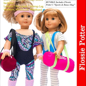 Puede incluir: Dos muñecas con atuendos de entrenamiento de los años 80. Una muñeca lleva un leotardo negro con un patrón geométrico colorido, calentadores de piernas rosas y una diadema rosa. La otra muñeca lleva una camisa a rayas azules y blancas, leggings blancos y una diadema a rayas verdes y rosas. Ambas muñecas sostienen bolsas de deporte.