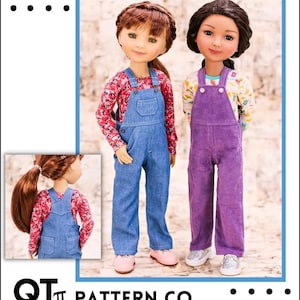 Puede incluir: Un patrón de costura para hacer pantalones de peto para muñecas de 38 cm. El patrón es para un nivel de costura intermedio e incluye instrucciones para hacer dos estilos diferentes de pantalones de peto: uno en denim y otro en tela morada. El patrón se titula "Oh My Gosh! Overalls" y es de QT Pattern Co.