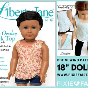 Peut inclure: Patron de couture PDF pour un débardeur en dentelle pour poupée de 45,7 cm. Le patron s'appelle "Lace Overlay Tank Top" et est conçu pour les poupées de 45,7 cm telles que les poupées American Girl. Le patron comprend des coutures fermées, une fermeture à crochet et à œillet, et une technique de ourlet facile. Le patron est disponible sur le site www.pixiefaire.com.