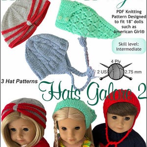 Peut inclure: Trois patrons de tricot pour poupées de 46 cm, comprenant un bonnet bleu avec une longue attache, un bandeau vert et un bonnet rouge et gris. Les patrons sont intitulés "Hats Galore 2" et sont conçus pour les tricoteuses de niveau intermédiaire utilisant du fil 4 fils et des aiguilles de 2,75 mm. Les patrons sont disponibles en téléchargement PDF.