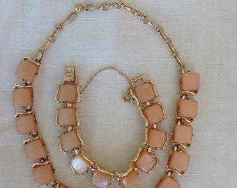 CORO PEGASUS Bracelet and Necklace, Caramel Moonglow Thermoset, Demi-parure