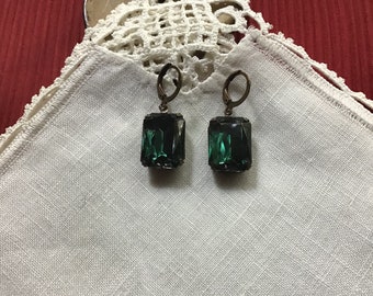 Emerald Green Rhinestone Rhinestone Earrings, Antique Brass, 3/4 X 1 in, 18 X 25 mm