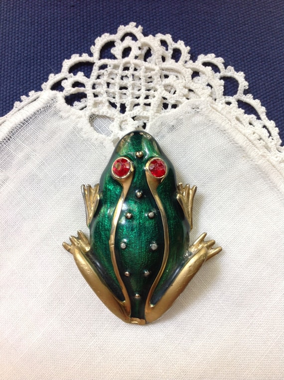 Trifari Frog Brooch Pin, Green Enamel, Figural, La