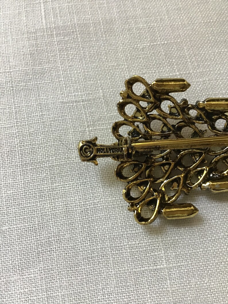 Book Piece Gold Tone Hollycraft Christmas Tree Pin Brooch Fruit Salad